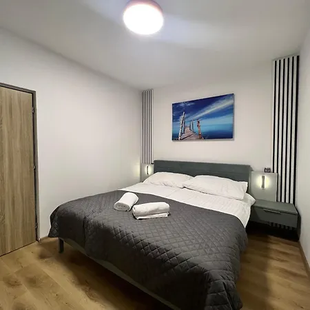 Tiffany's House Apartman *