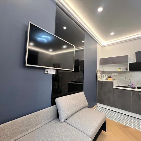 Apartment Tiffany's House